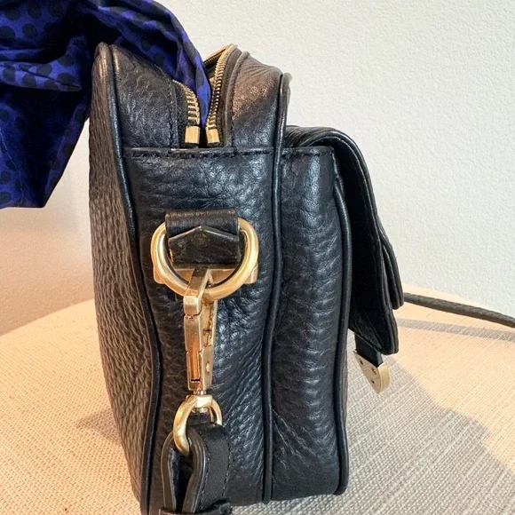 RARE Rebecca Minkoff “Jules” Camera Bag - Leather Crossbody - Gold Hardware - Picture 4 of 7